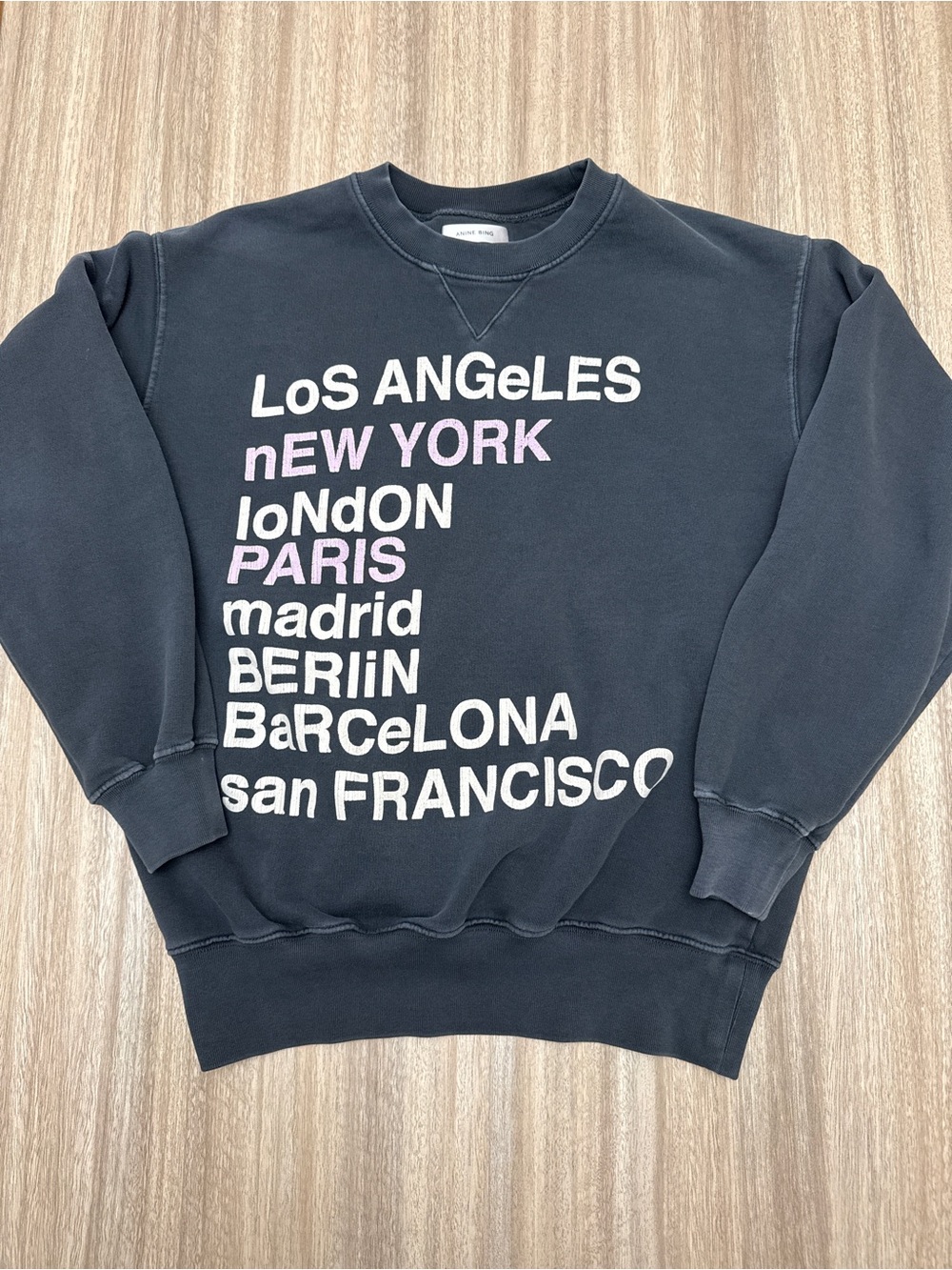 Anine Bing City Love Sweatshirt / Crewneck Size X-Small in Charcoal